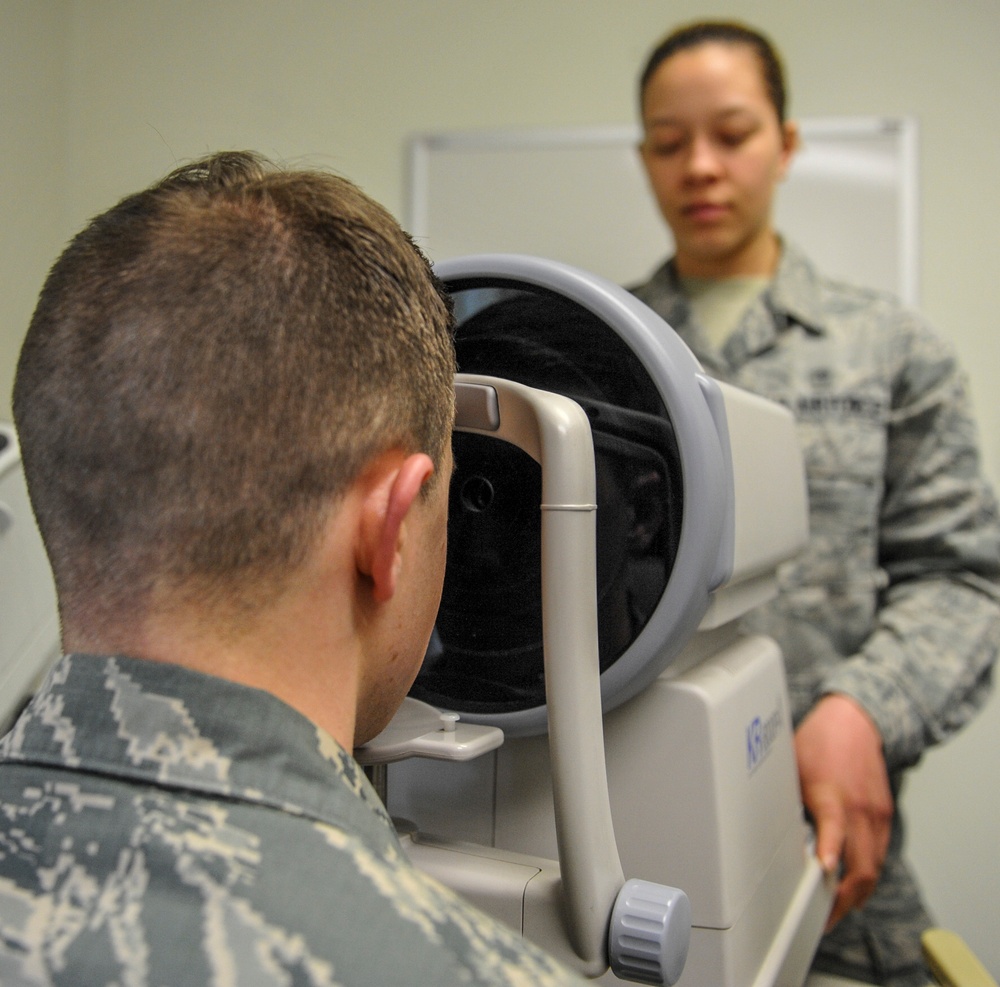 Can you see me now? Optometry taking care of Airmen