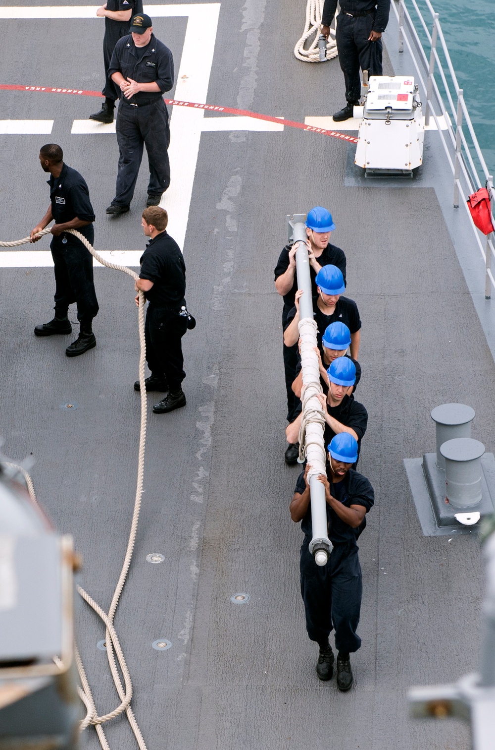 Rear Adm. Kilby Visits USS Lake Champlain (CG 57)