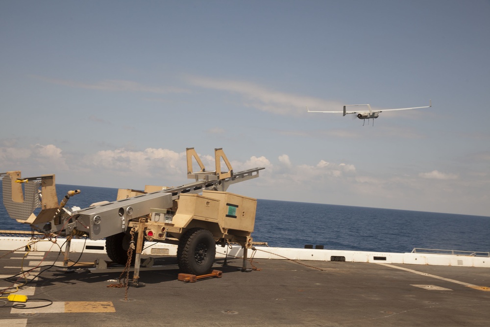 LPD 19 RQ-21 launch