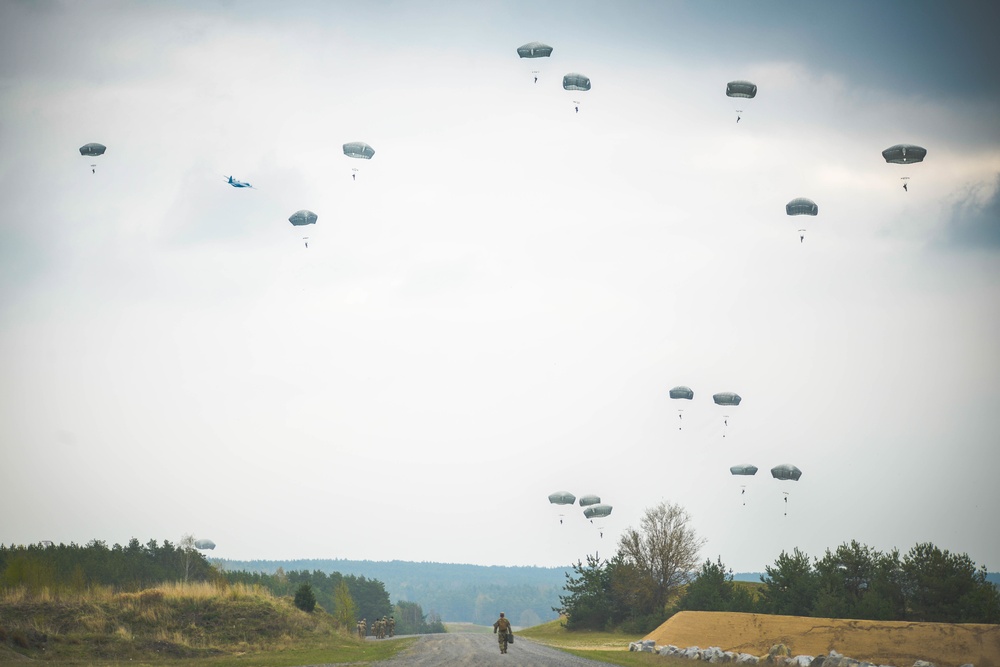 4-319 AFAR C-130 Jump