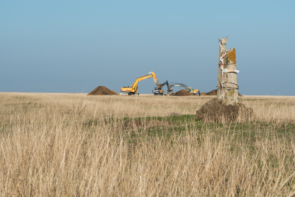 Installation of the Theissen Mover Armor Target (MAT) system in Smardan, Romania