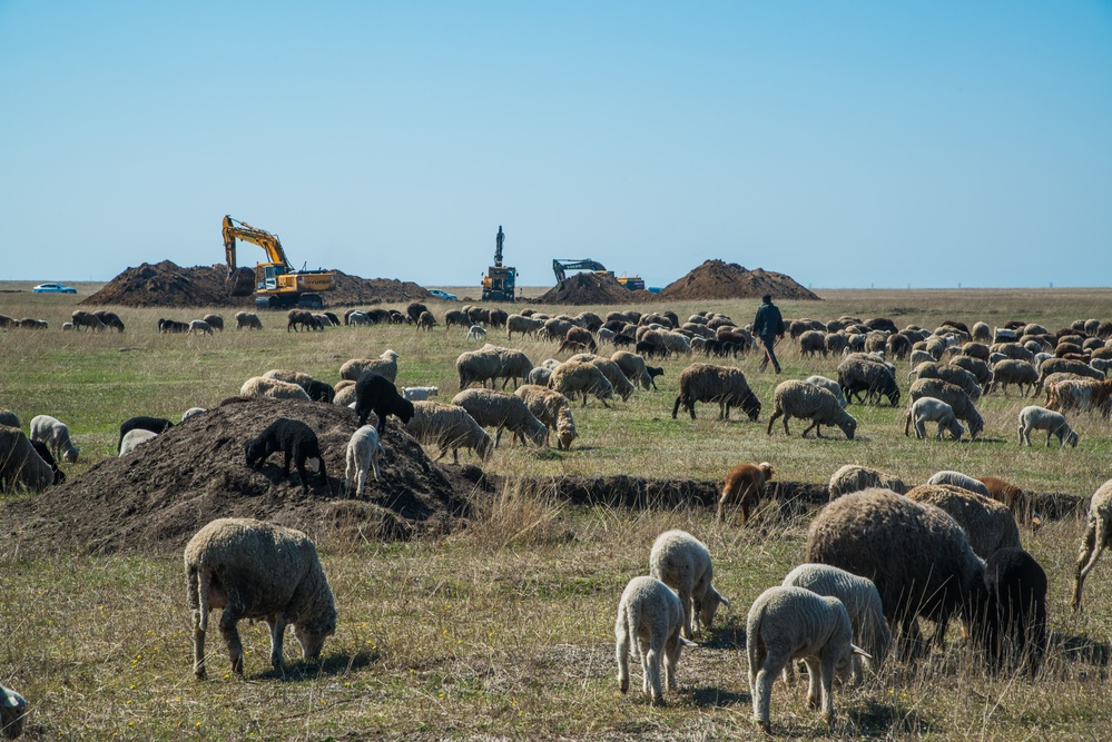 Installation of the Theissen Mover Armor Target (MAT) system in Smardan, Romania