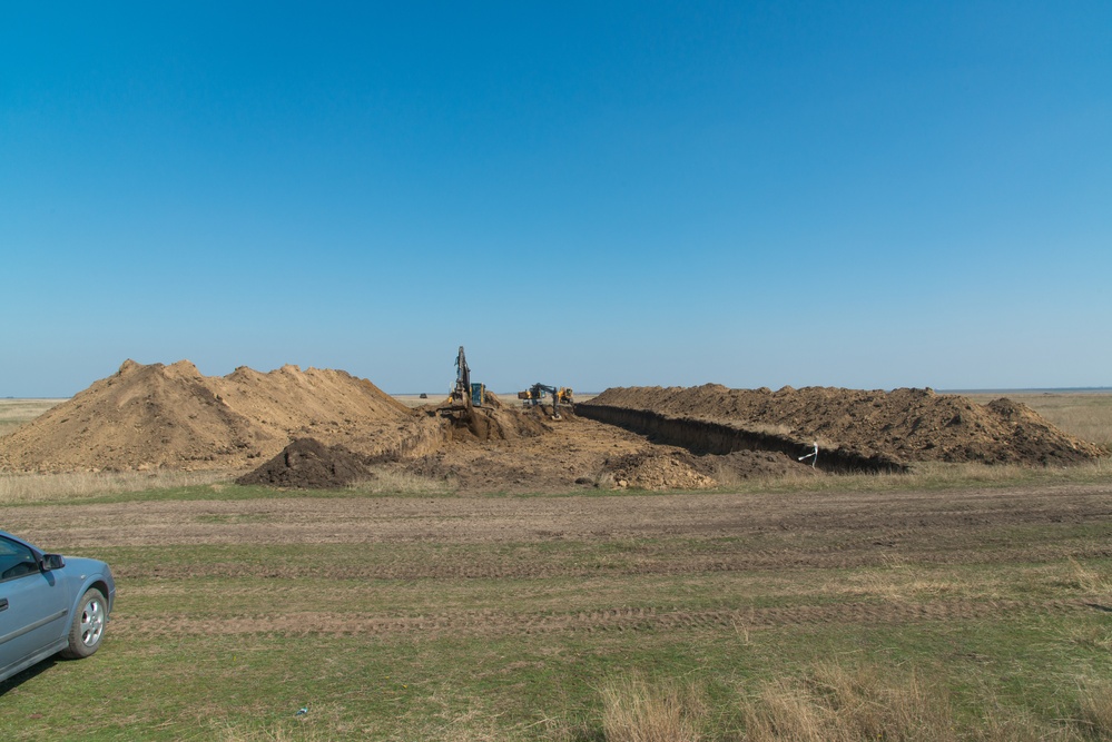 Installation of the Theissen Mover Armor Target (MAT) system in Smardan, Romania