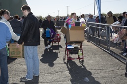 Charity supplies food for military and Barstow residents