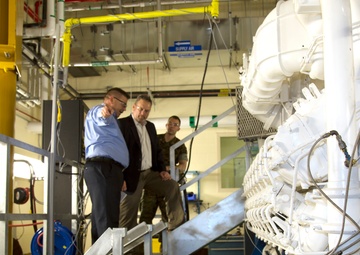 Assistant Deputy Commandant for I&amp;L tours MCLB Barstow