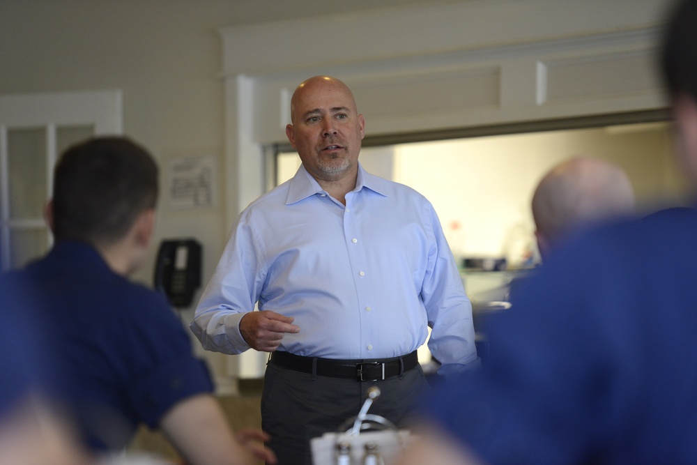 Rep. Tom MacArthur visits Station Barnegat Light
