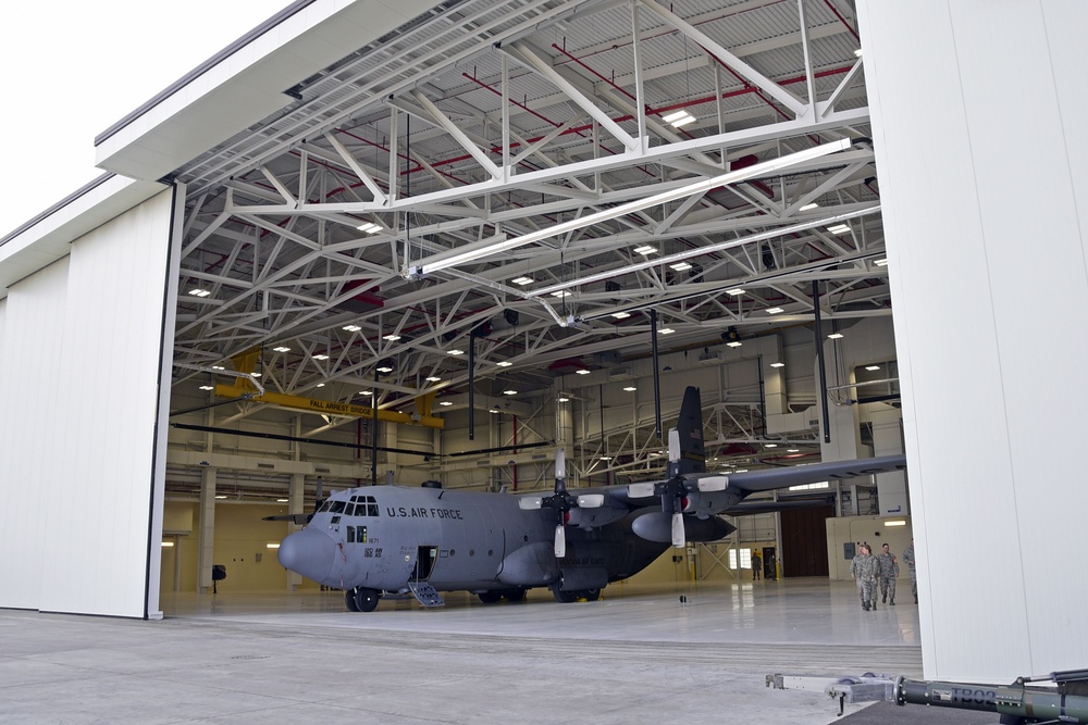 New maintenance hangar open for business