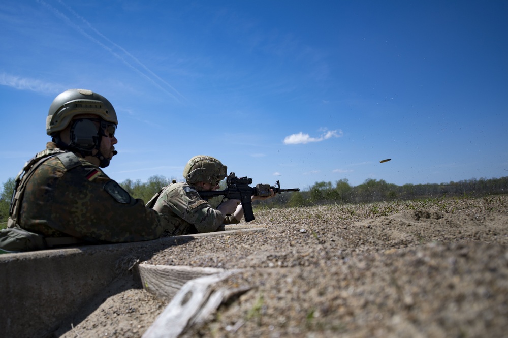 Airmen earn German proficiency badge; forge relationships