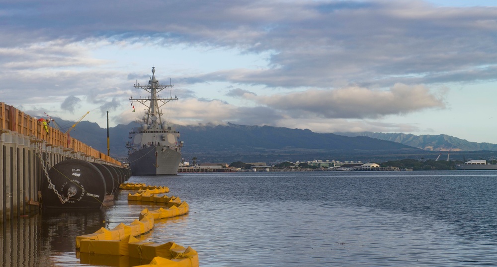 Sterett Leaves Joint Base Pearl Harbor-Hickam, Hawaii