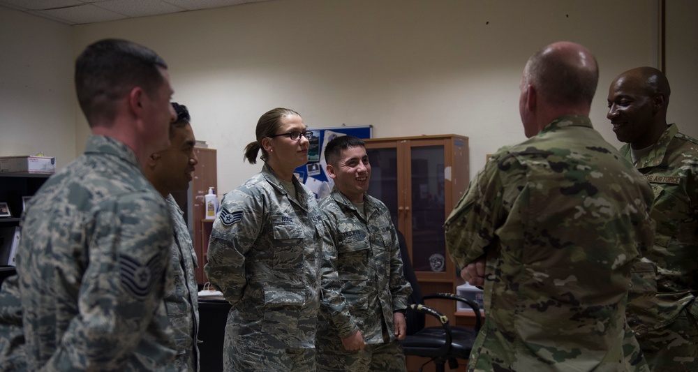 VCSAF, CMSAF connect with Al Udeid Airmen