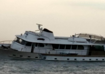 Coast Guard recovers operator off vessel he grounded after taking on water near Ludington, Mich.