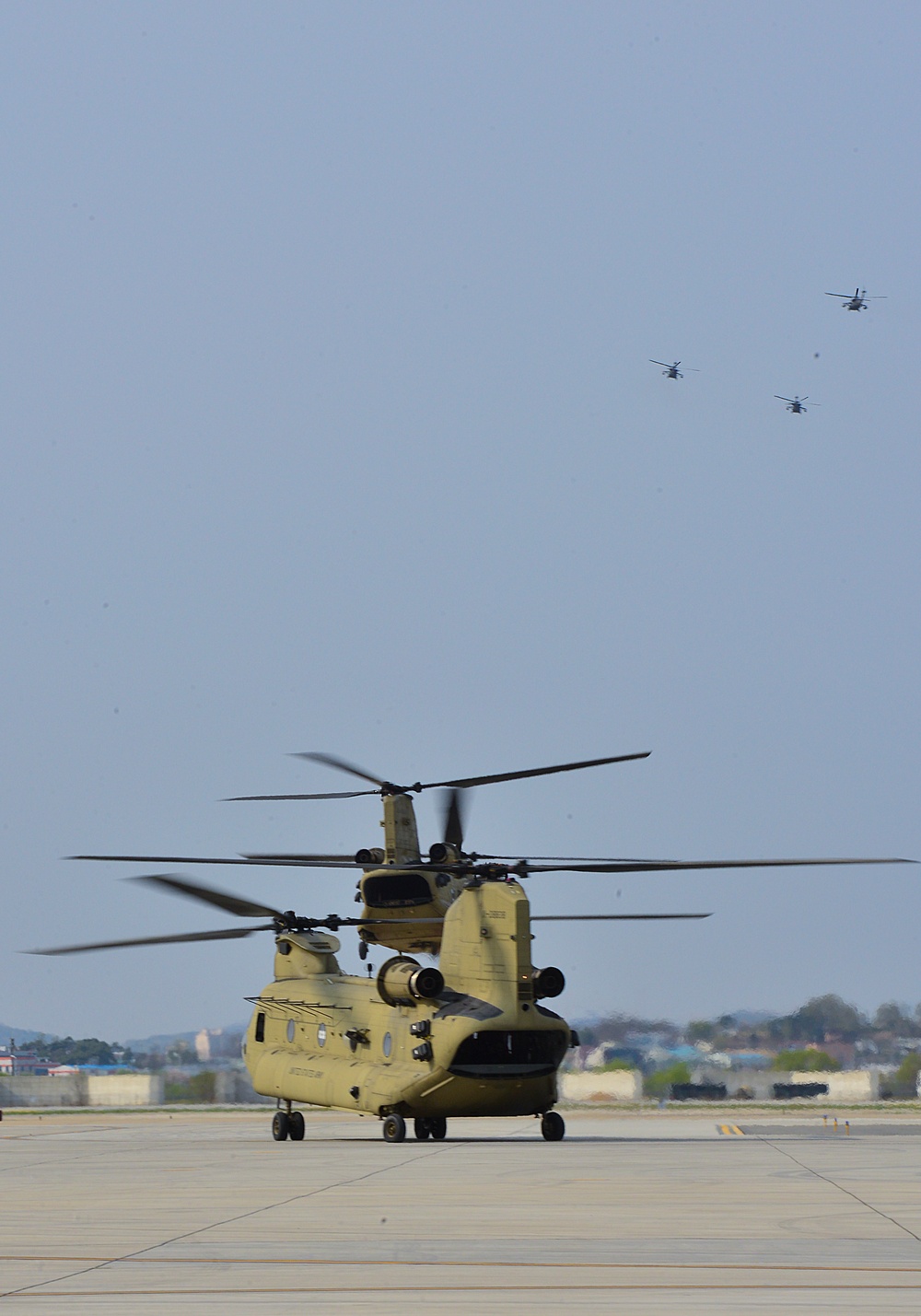 VPOTUS lands at Osan