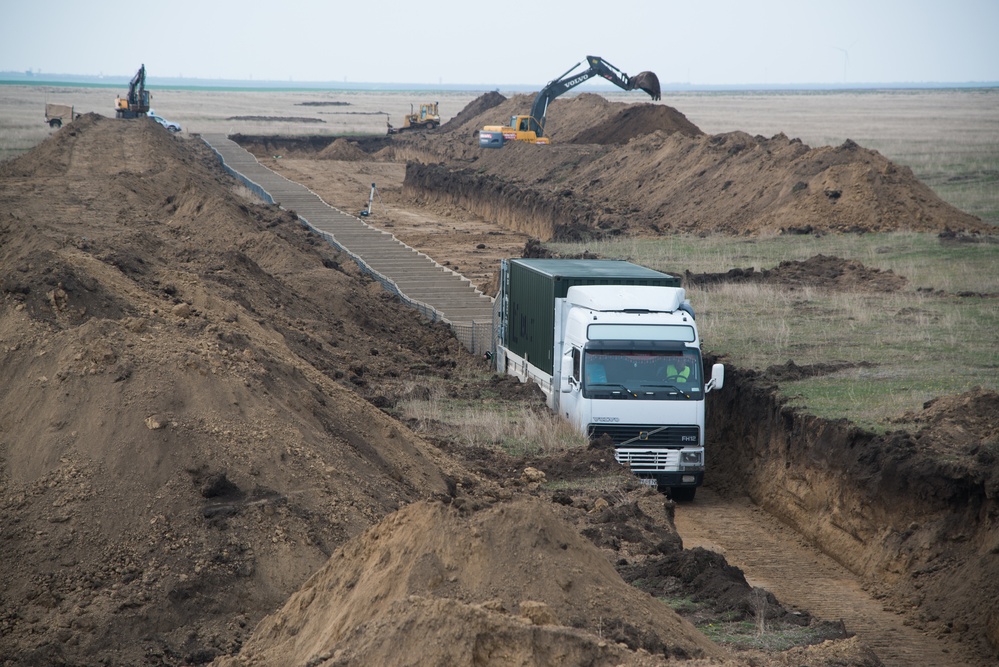 Installation of the Theissen Mover Armor Target (MAT) system in Smardan, Romania