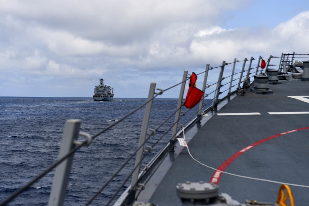USS Shoup (DDG 86) Conducts RAS During COMPTUEX