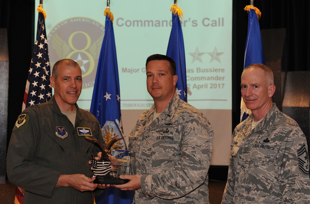 8 AF commander addresses HQ Airmen