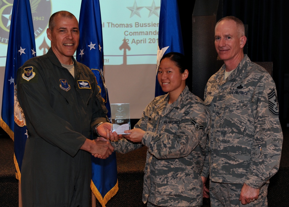 8 AF commander addresses HQ Airmen