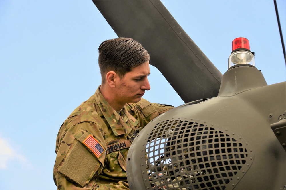 UH-60 Black Hawk Helicopter Maintenance