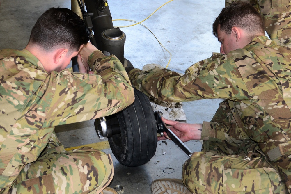 UH-60 Black Hawk Helicopter Maintenance