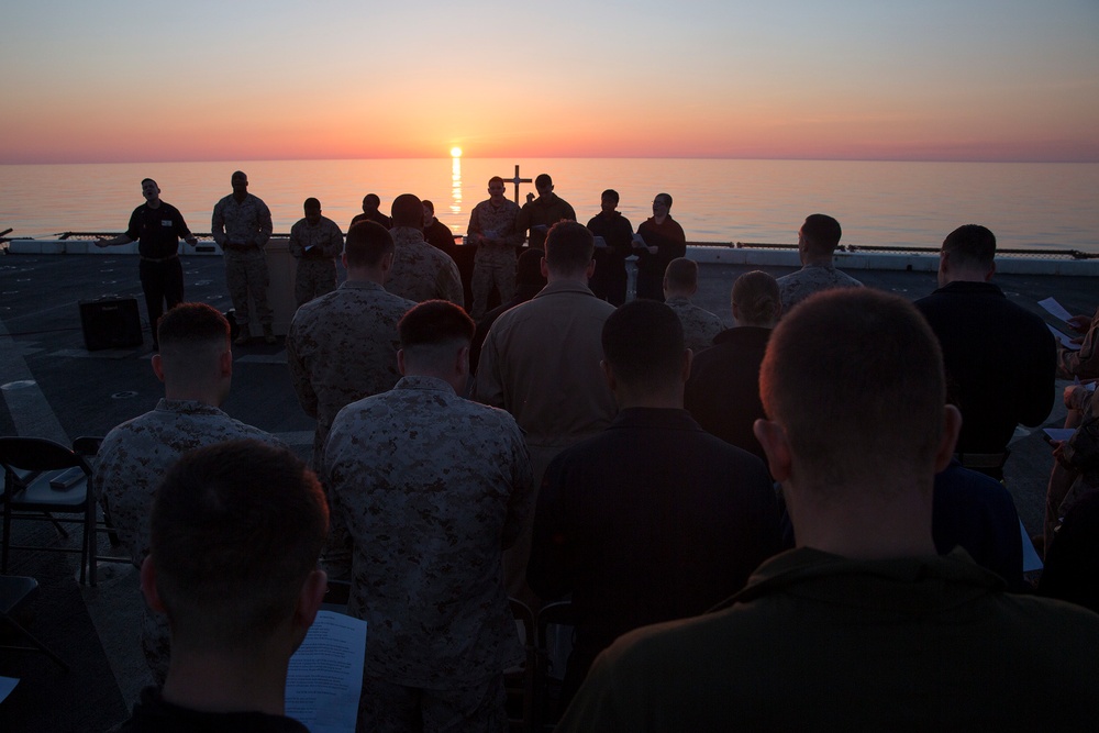 Mesa Verde sunrise service