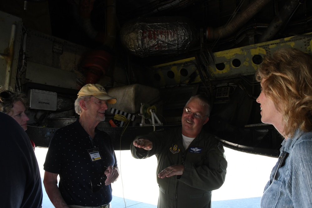 307th Bomb Wing hosts reunion