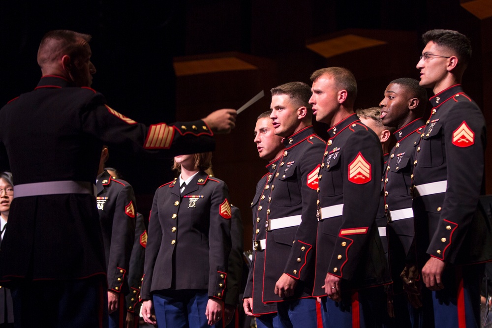 1st Marine Division Band Performs at Escondido