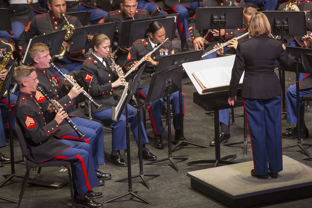 1st Marine Division Band Performs at Escondido