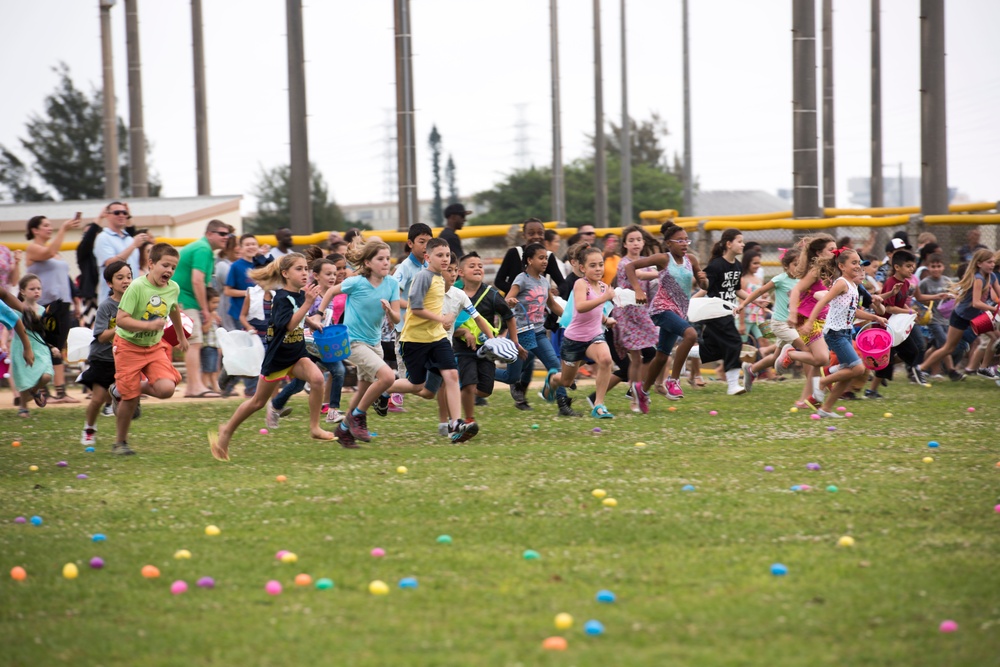 Quite the Eggsplosion: Kadena FSS hosts Easter event