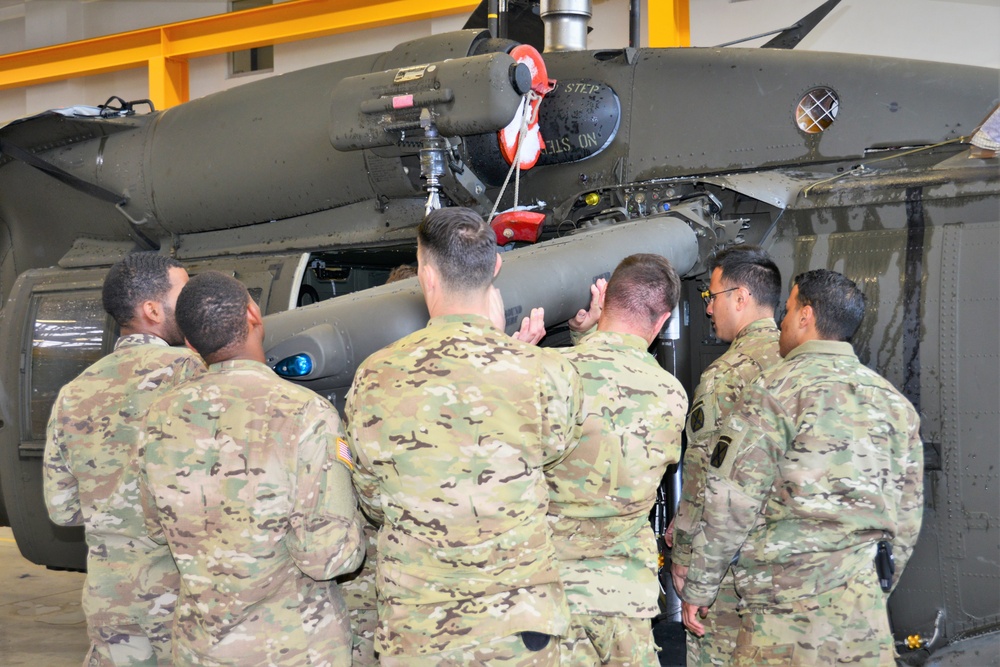 UH-60 Black Hawk Helicopter Maintenance