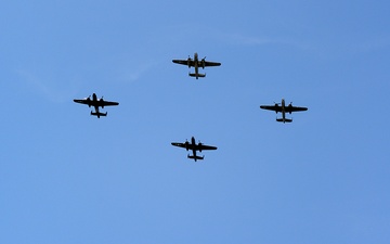 B-25s return to Wright-Patt AFB