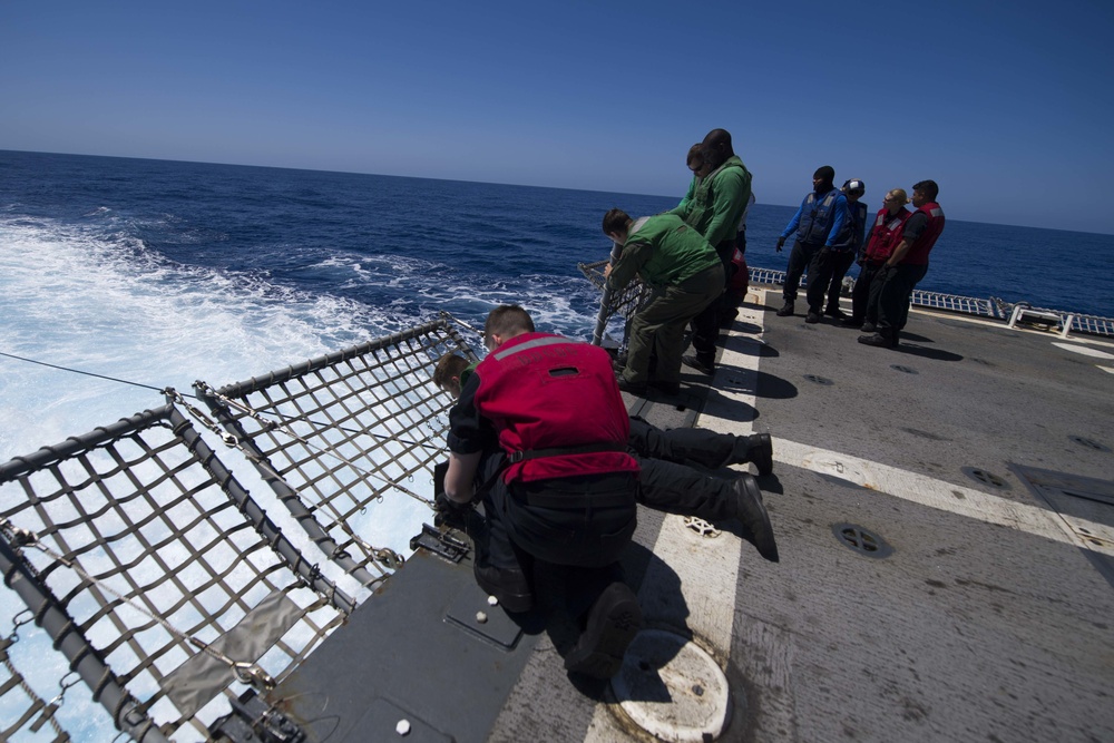 USS Shoup (DDG 86) Conducts Flight Operations During COMPTUEX