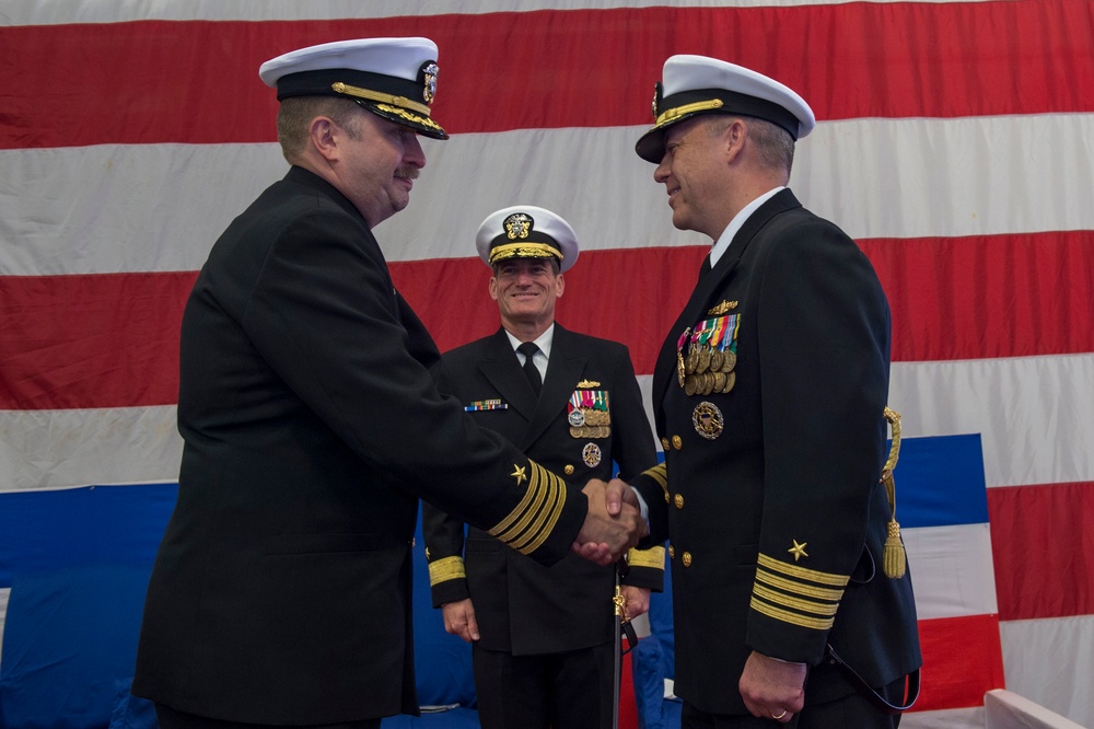 Change of Command aboard USS Bonhomme Richard (LHD 6)