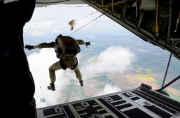 321st Air Commandos qualify on new parachute system
