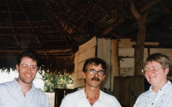 1999 INDONESIA PHOTOS