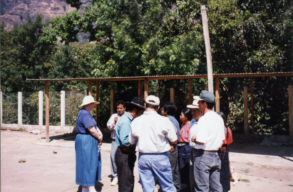 1999 INDONESIA PHOTOS