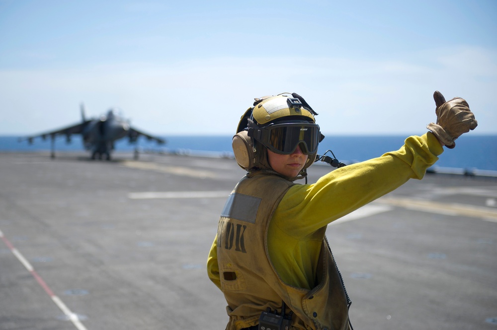 USS MAKIN ISLAND DEPLOYMENT