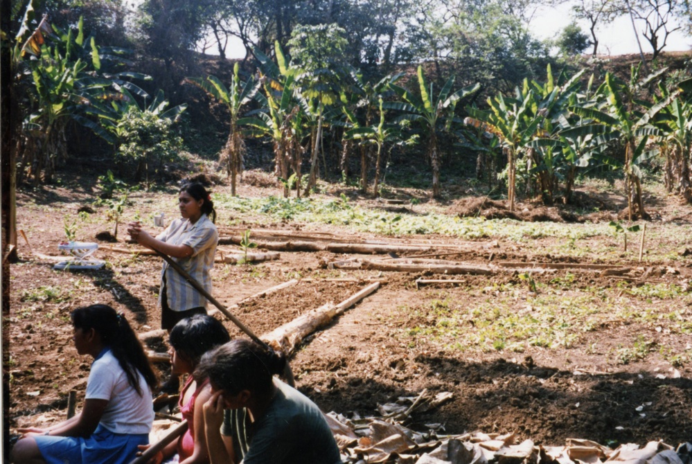 1999 INDONESIA PHOTOS