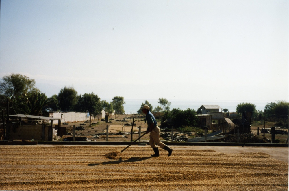 1999 INDONESIA PHOTOS