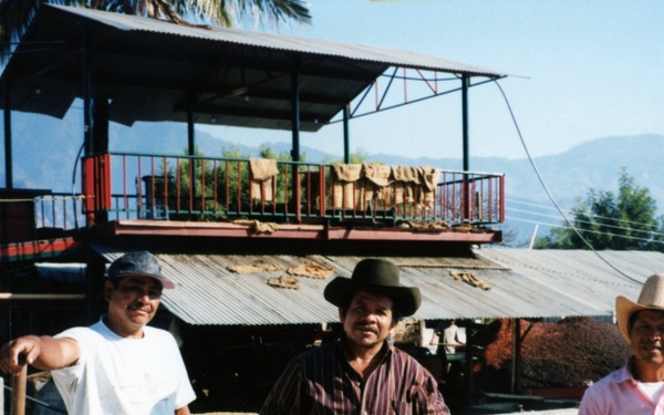 1999 INDONESIA PHOTOS
