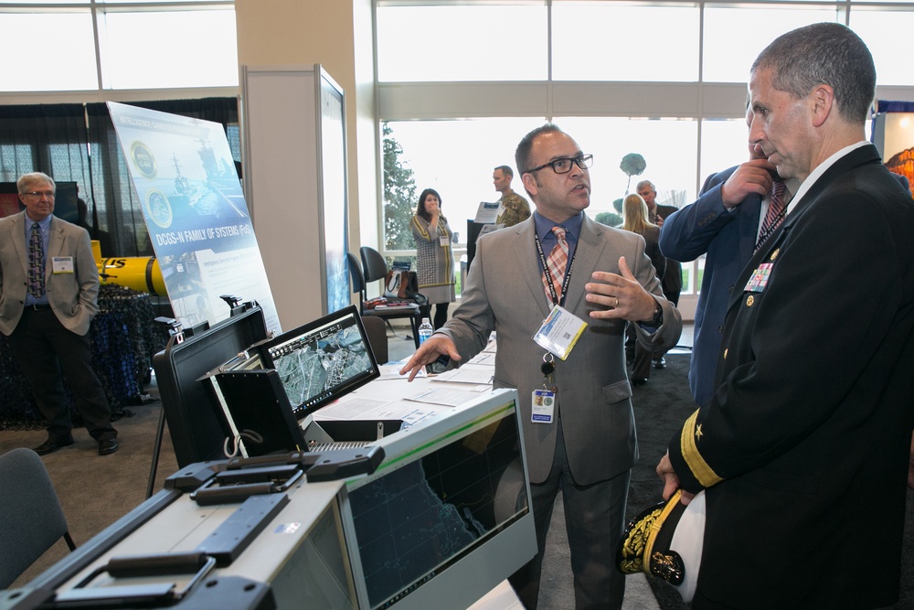 PEO C4I Participates in the Navy League's Sea-Air-Space Conference