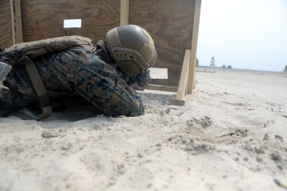 Recon Marines refine marksmanship skills