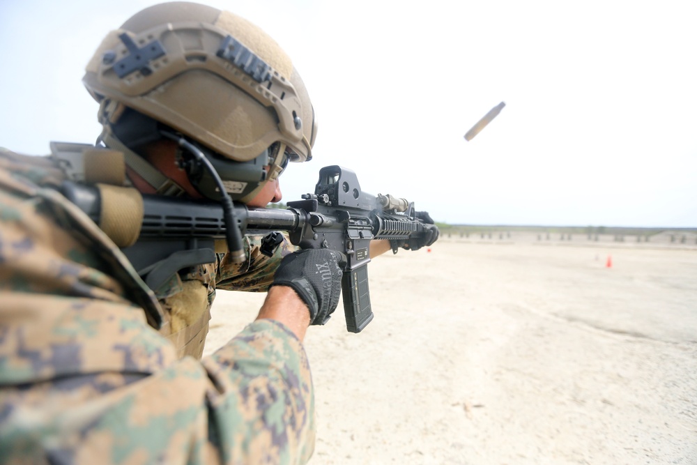 Recon Marines refine marksmanship skills