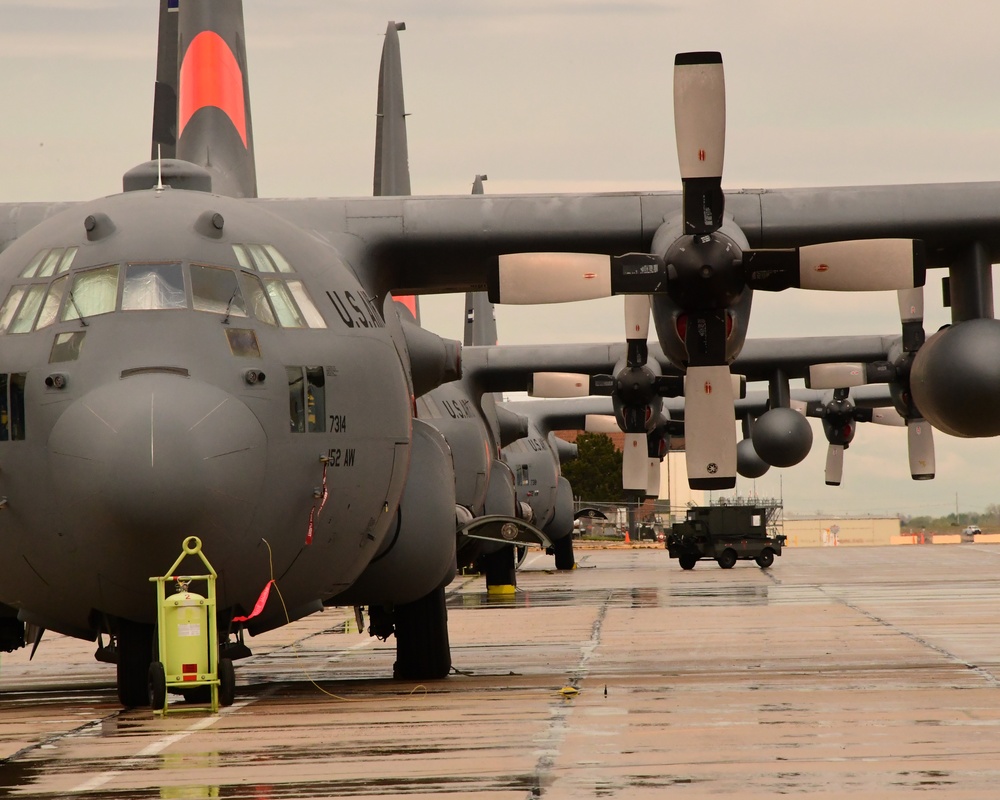 Maintenance squadrons keep planes flying during annual MAFFS training.