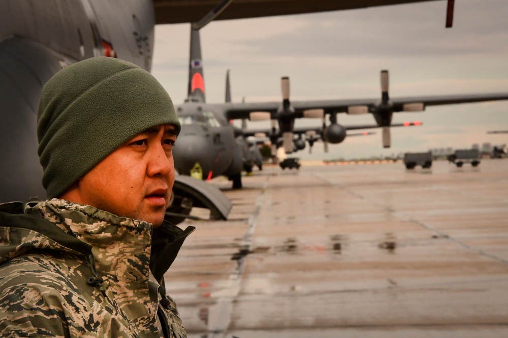 Maintenance squadrons keep planes flying during annual MAFFS training.