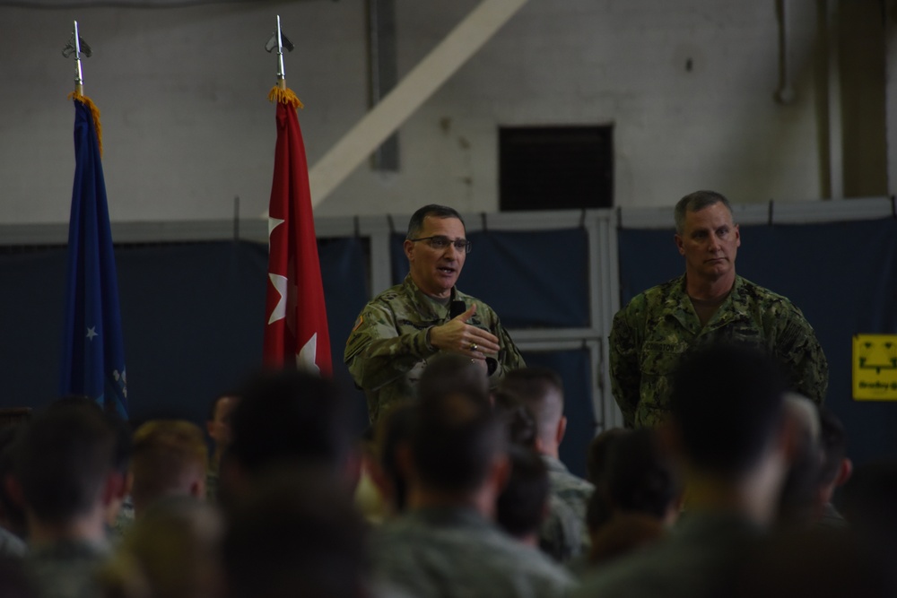 EUCOM commander visits Lakenheath, discusses priorities, F-35A training deployment