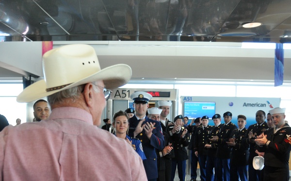 NIOC Colorado Sailors Welcome Medal of Honor Recipients