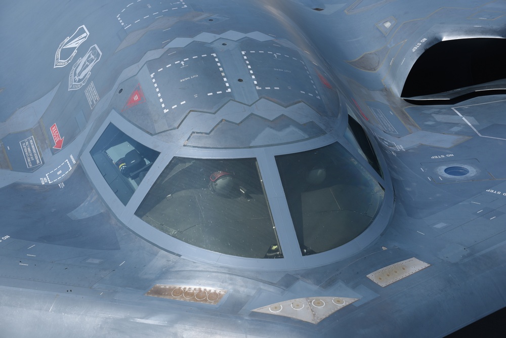 B-2A 'Spirit of South Carolina' visits Tinker AFB, Okla. to say thanks