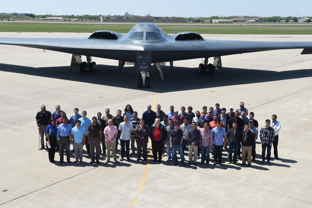 B-2A 'Spirit of South Carolina' visits Tinker AFB, Okla. to say thanks