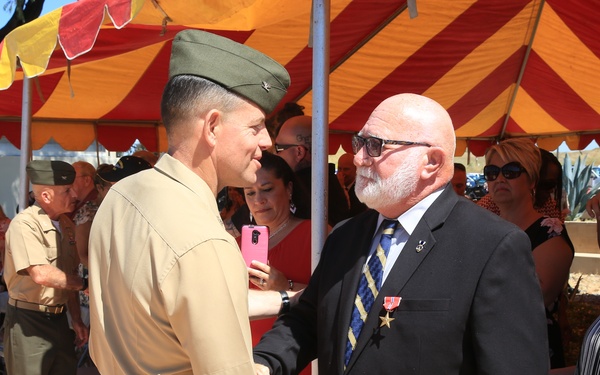 Retired Marine receives Bronze Star for heroic action 50 years ago