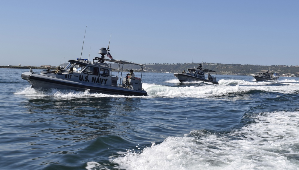 Coastal Riverine Squadron 1 Performs Boat Formations