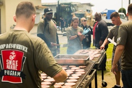 Service members give back to community through Clean-Up Day